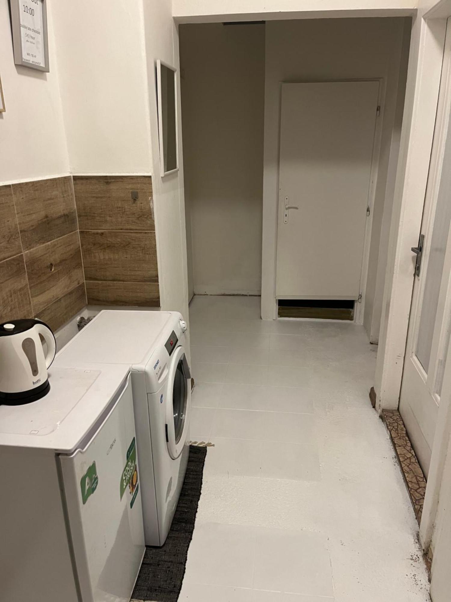 Old Town Single Room El Moly コシツェ エクステリア 写真
